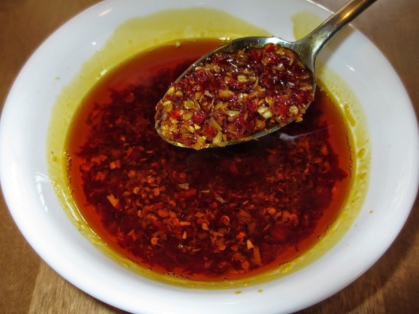 Cách làm ớt sa tế thơm ngon