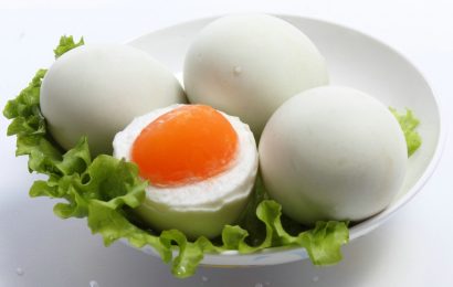 Cách làm trứng muối béo ngậy an toàn tại nhà