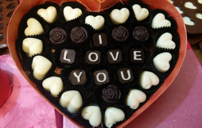 Top 7 cách trang trí socola Valentine độc đáo dành tặng người yêu